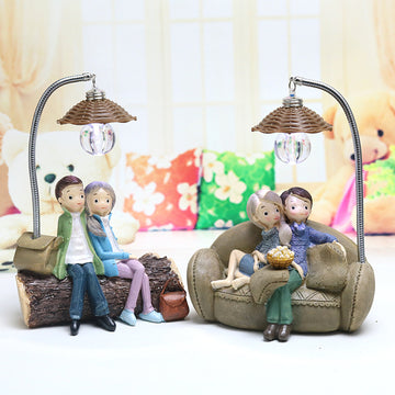 Boys and Girls Creative Couple Resin Craft Night Light Table Lamp