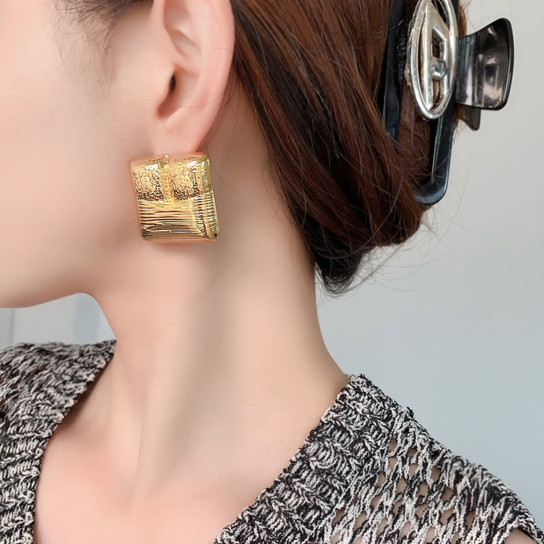 Exaggerated Cold Quadrangle Ear Studs Special-interest Design