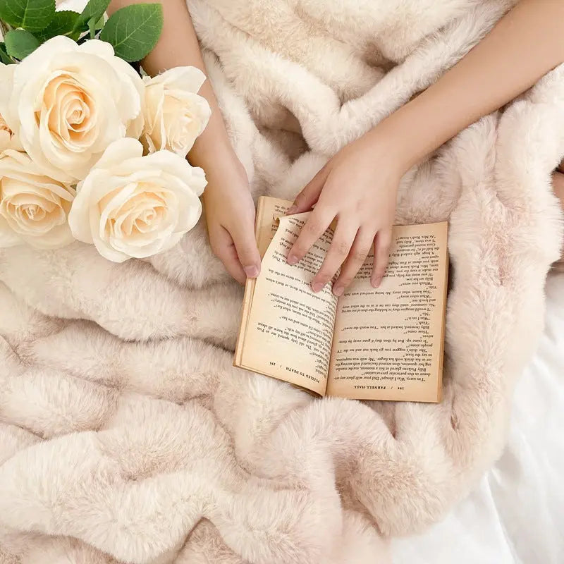 Foreign Trade Rabbit Blanket Fur Rabbit Velvet Blanket High Luxury Rabbit Velvet Blanket Blanket Pillow Winter Velvet Blanket DazzleTrove