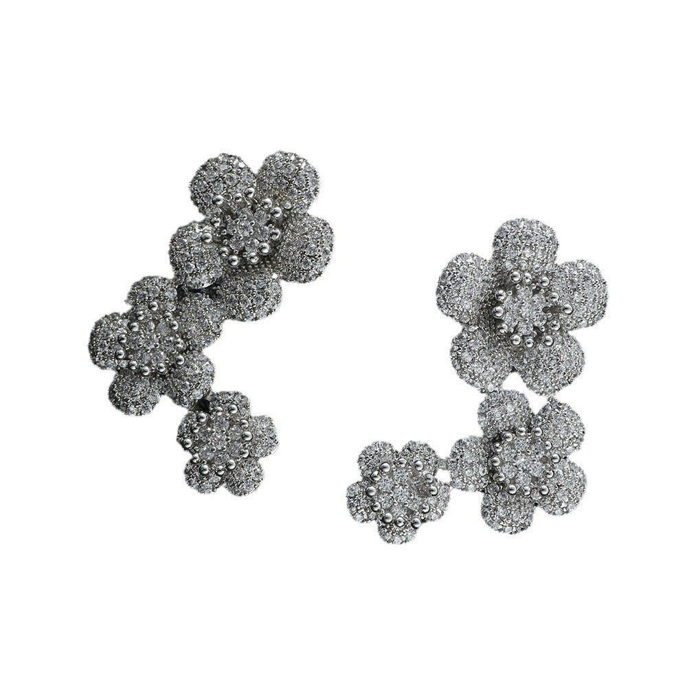 Heavy Industry Irregular Three-dimensional Peach Blossom Earrings