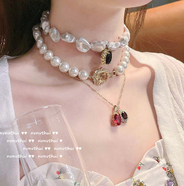 Oil Painting Pomegranate Red Denier-shaped Big Gem Necklace